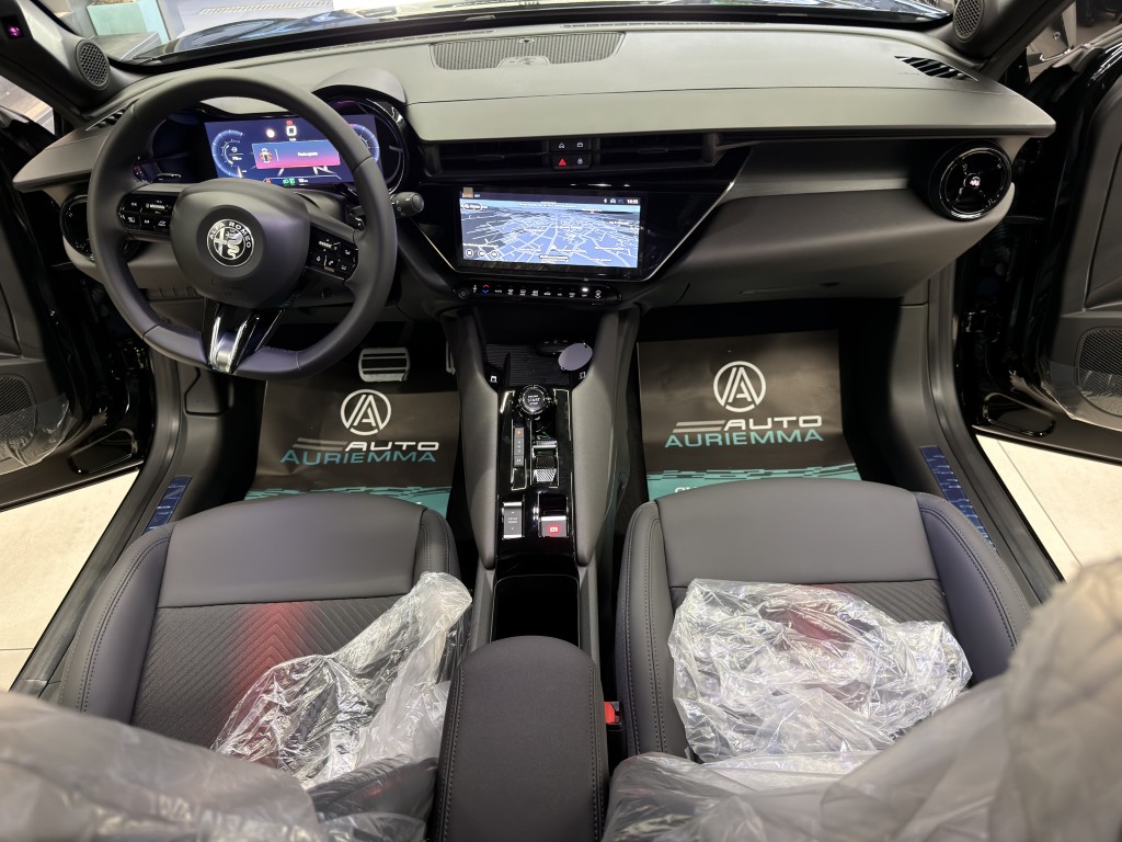 ALFA ROMEO JUNIOR 1200 HYBRID 145 CV TI KM0